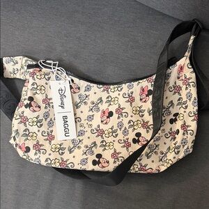 BAGGU Cream Minnie Floral Shoulder Bag with Black Strap